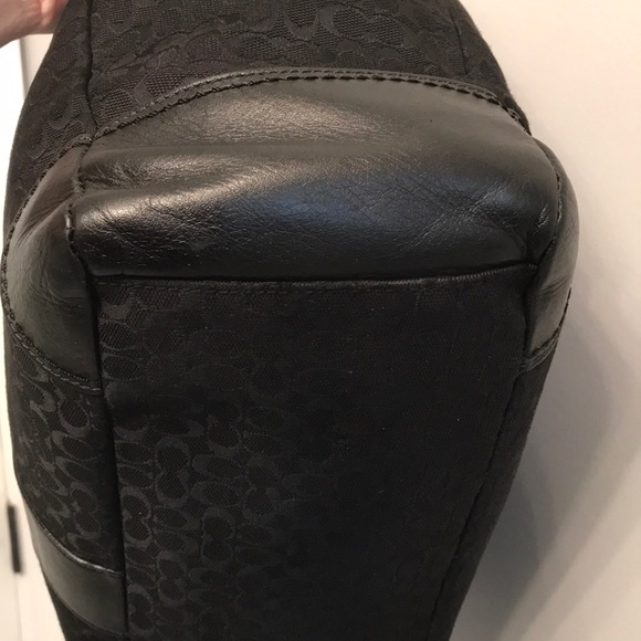 ✨Coach signature diaper/tote bag✨ - Picture 4 of 7